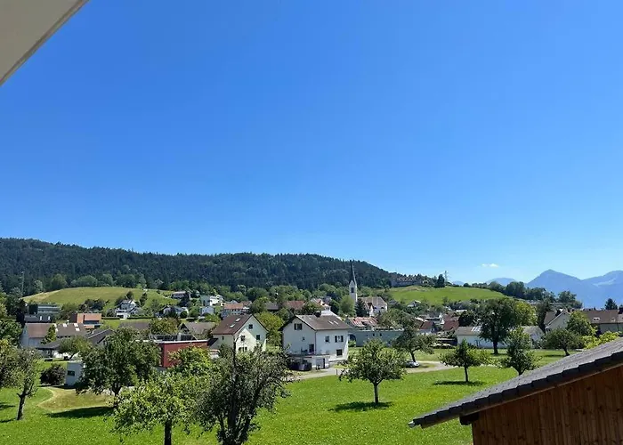 Sonnige Wohnung Mit Schoener Aussicht In Wolfurt