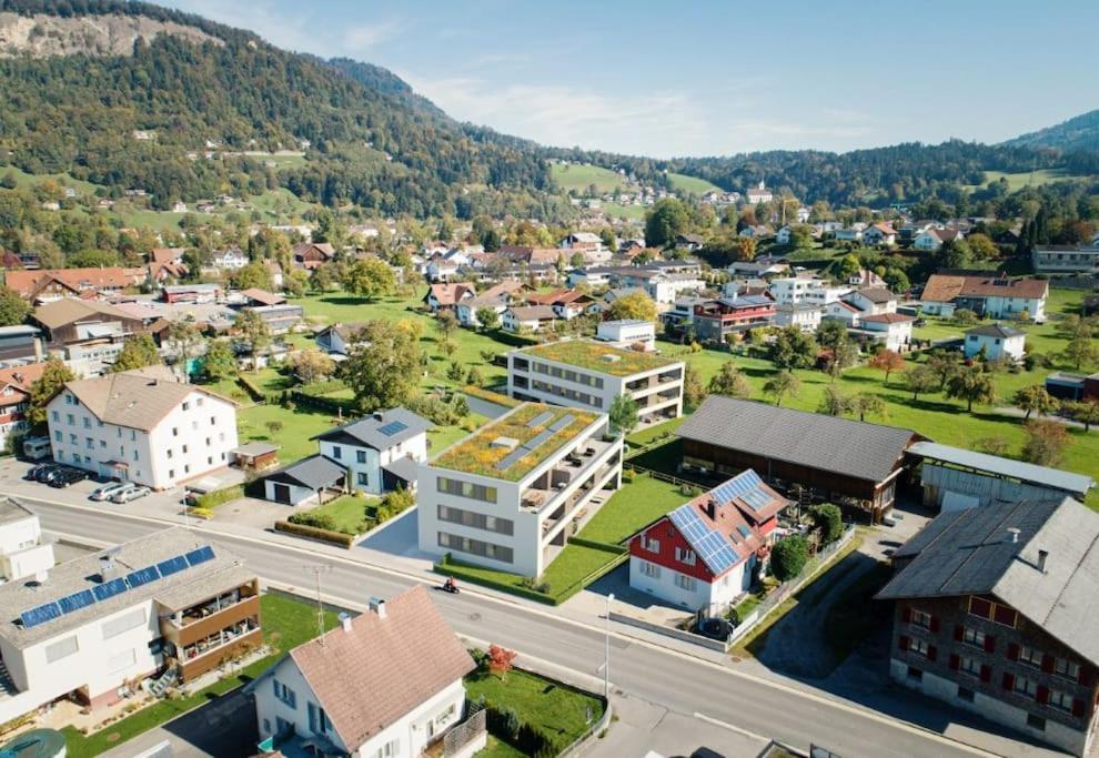 Sonnige Mit Schoener Aussicht In * Wolfurt