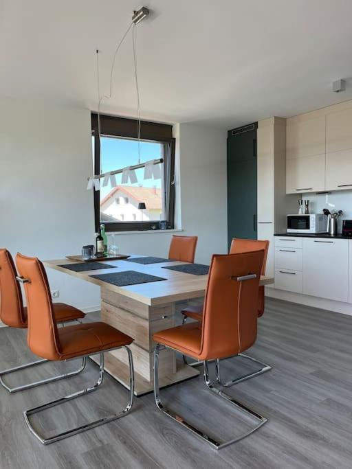 Apartment Sonnige Mit Schoener Aussicht In